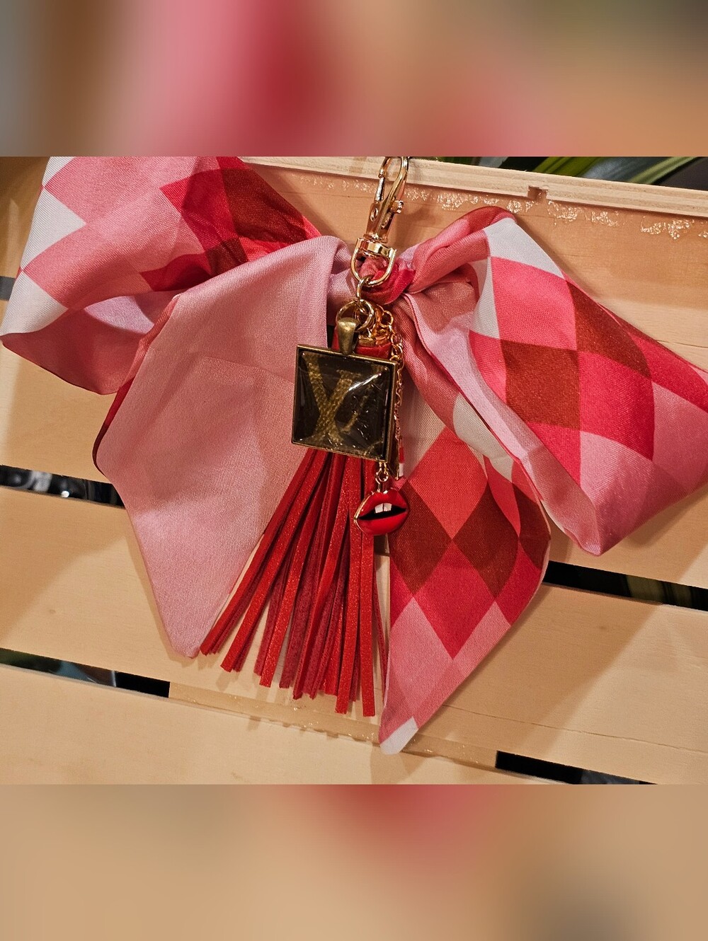 Louis Vuitton Piece In Pendant On Keychain/Bag Charm W/Twilly, Charms, & Tassel - Picture 2 of 6